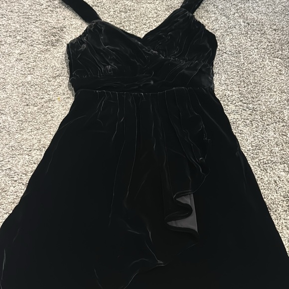 EXPRESS Black Velvet Dress Size 0 - Picture 2 of 5